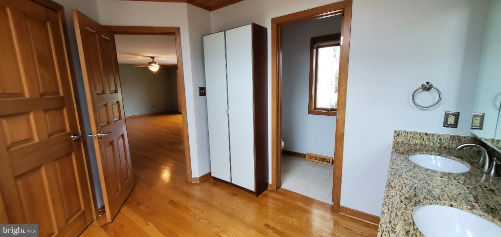 800 Lantern Way Sewell, NJ 08080 - Photo 13 of 36