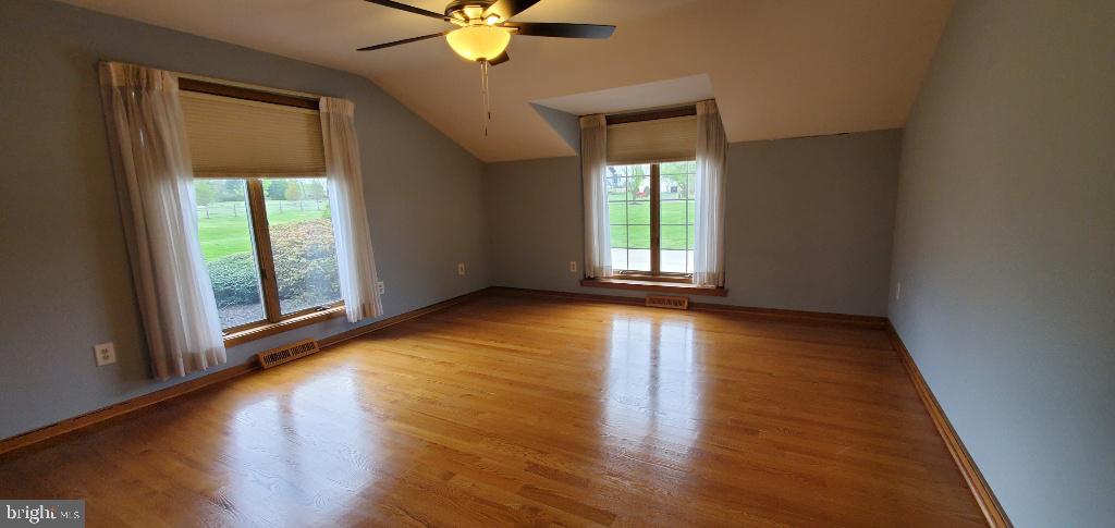 800 Lantern Way Sewell, NJ 08080 - Photo 17 of 36