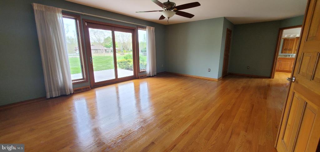 800 Lantern Way Sewell, NJ 08080 - Photo 10 of 36