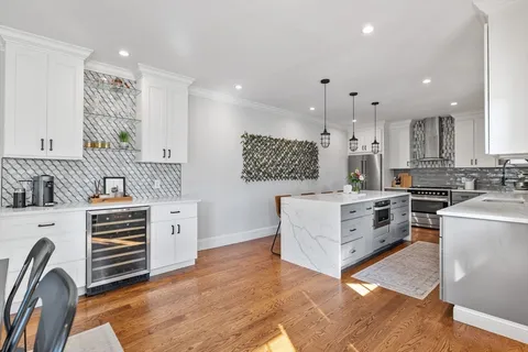 $899,000 | 216-218 Central Avenue, Unit 218, Medford, MA 02155