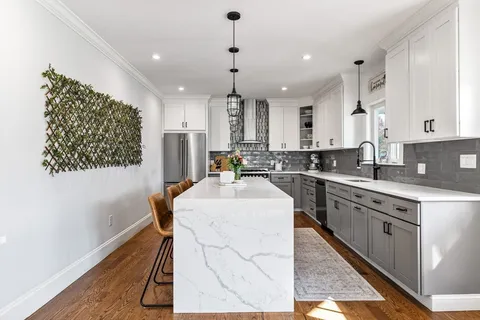 $899,000 | 216-218 Central Avenue, Unit 218, Medford, MA 02155