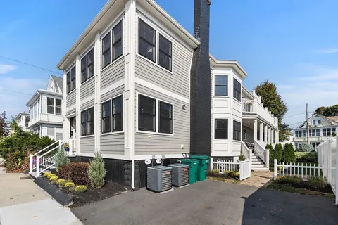$899,000 | 216-218 Central Avenue, Unit 218, Medford, MA 02155