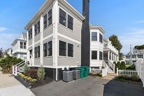 $899,000 | 216-218 Central Avenue, Unit 218, Medford, MA 02155