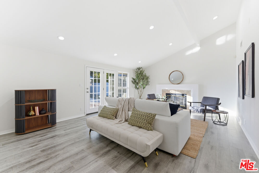 18445 Los Alimos Street Porter Ranch, CA 91326 - Photo 26 of 68