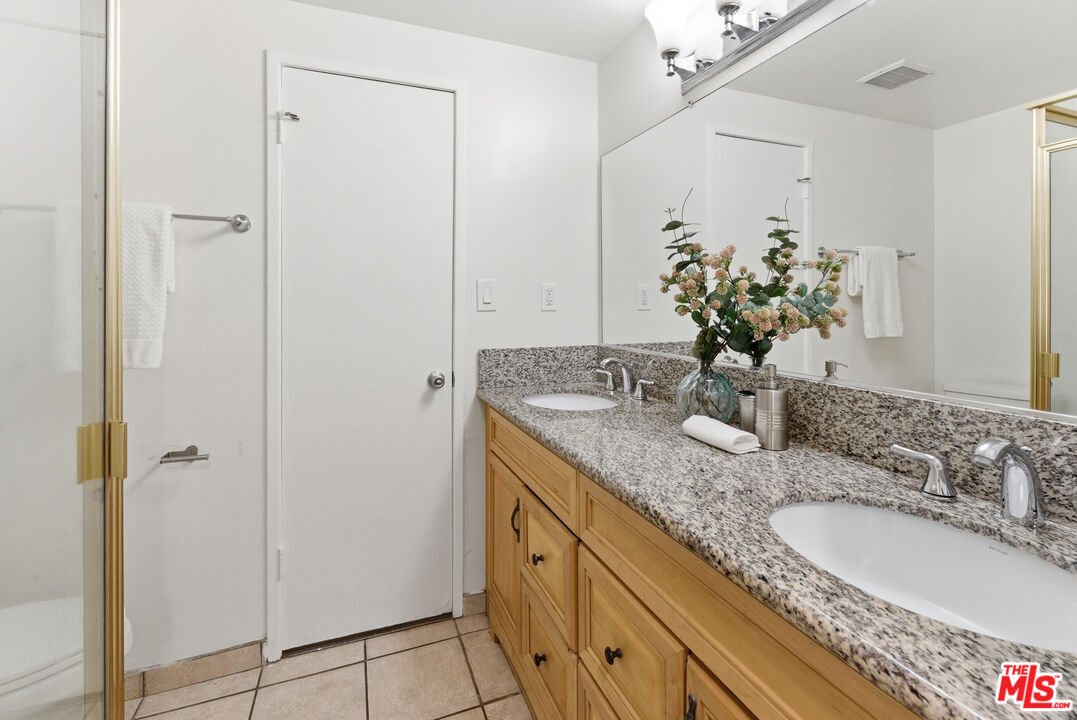 18445 Los Alimos Street Porter Ranch, CA 91326 - Photo 40 of 68