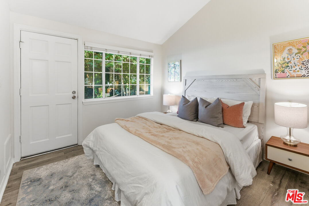 18445 Los Alimos Street Porter Ranch, CA 91326 - Photo 43 of 68