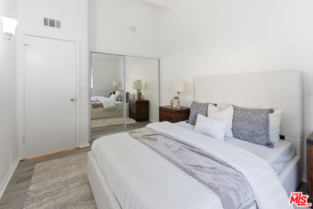18445 Los Alimos Street Porter Ranch, CA 91326 - Photo 48 of 68