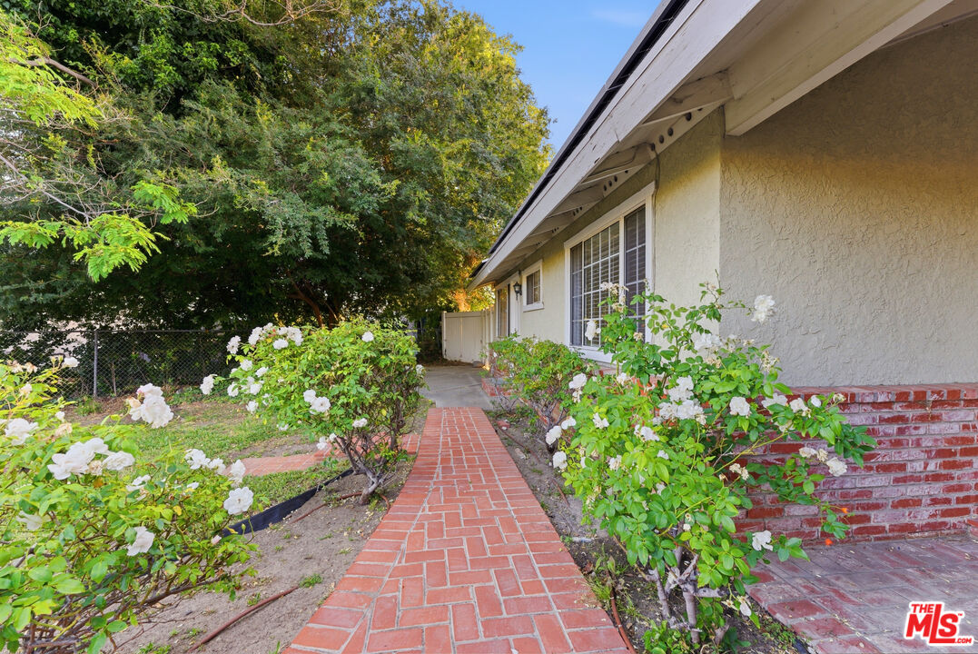 18445 Los Alimos Street Porter Ranch, CA 91326 - Photo 64 of 68
