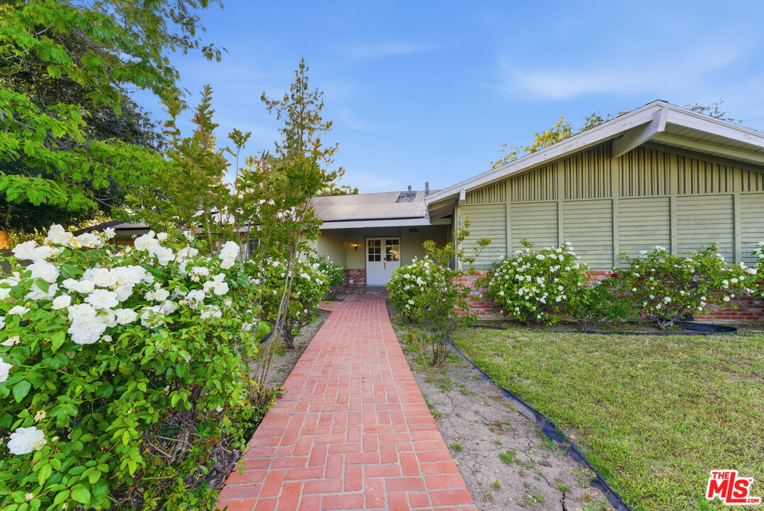 18445 Los Alimos Street Porter Ranch, CA 91326 - Photo 65 of 68