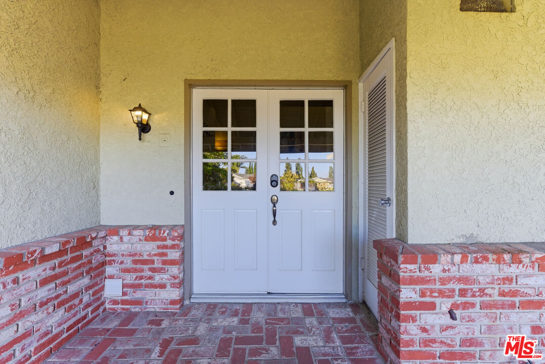 18445 Los Alimos Street Porter Ranch, CA 91326 - Photo 7 of 68