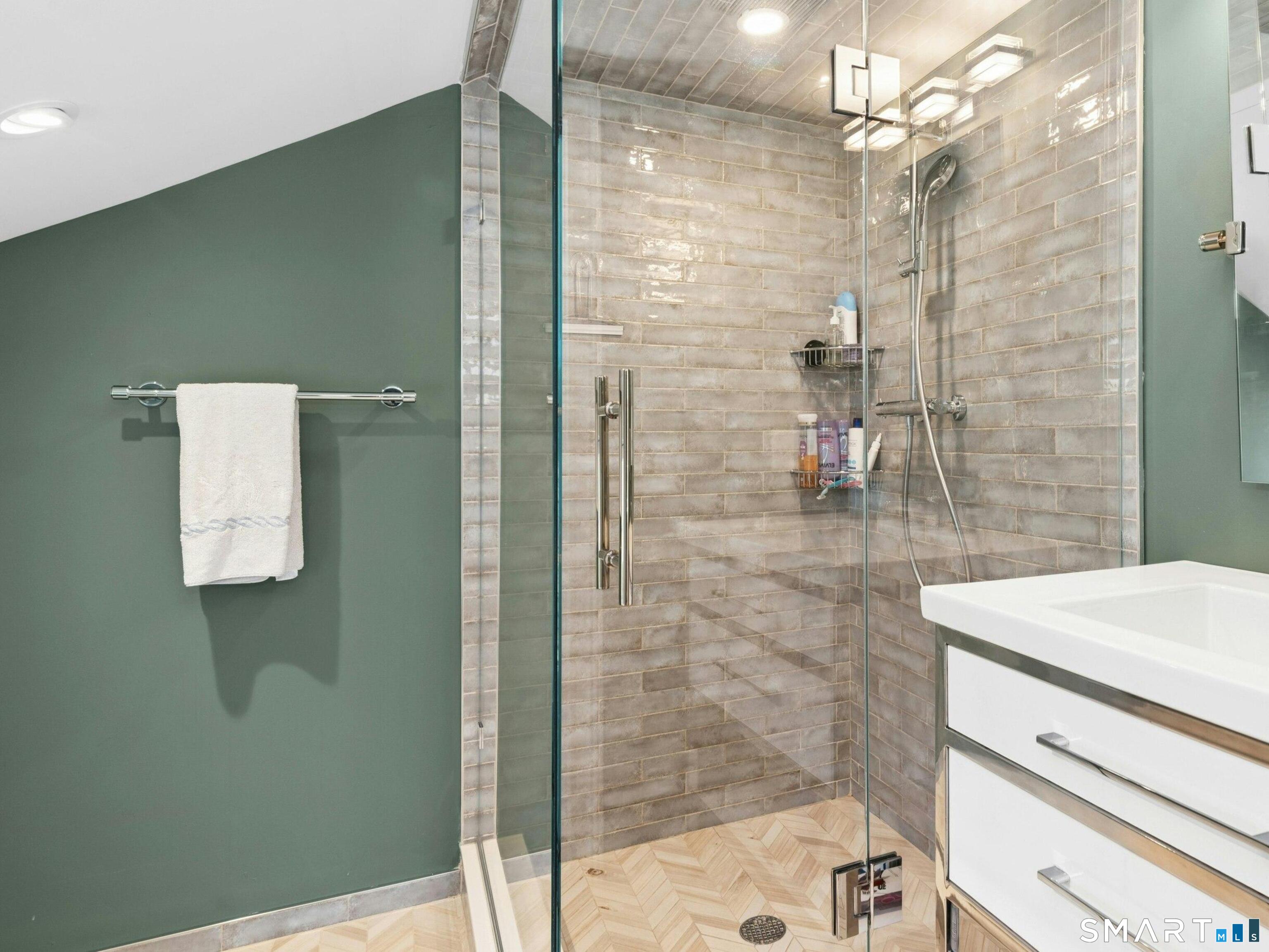 651 Nod Hill Road Wilton, CT 06897 - Photo 20 of 40