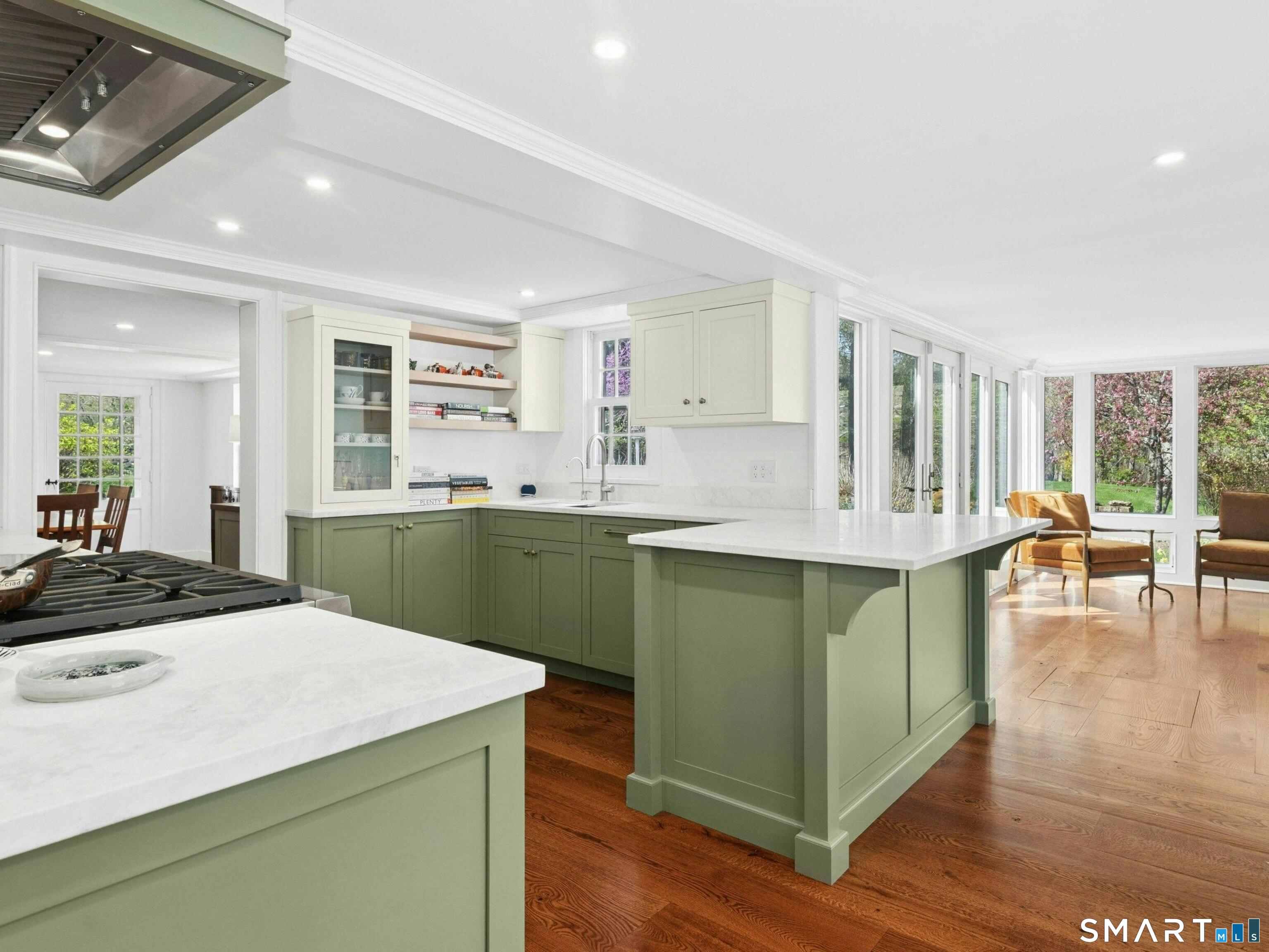 651 Nod Hill Road Wilton, CT 06897 - Photo 4 of 40
