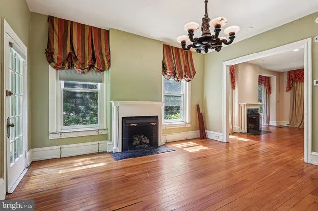 $4,500 | 1420 Pennsylvania Avenue, Berwyn, PA 19312