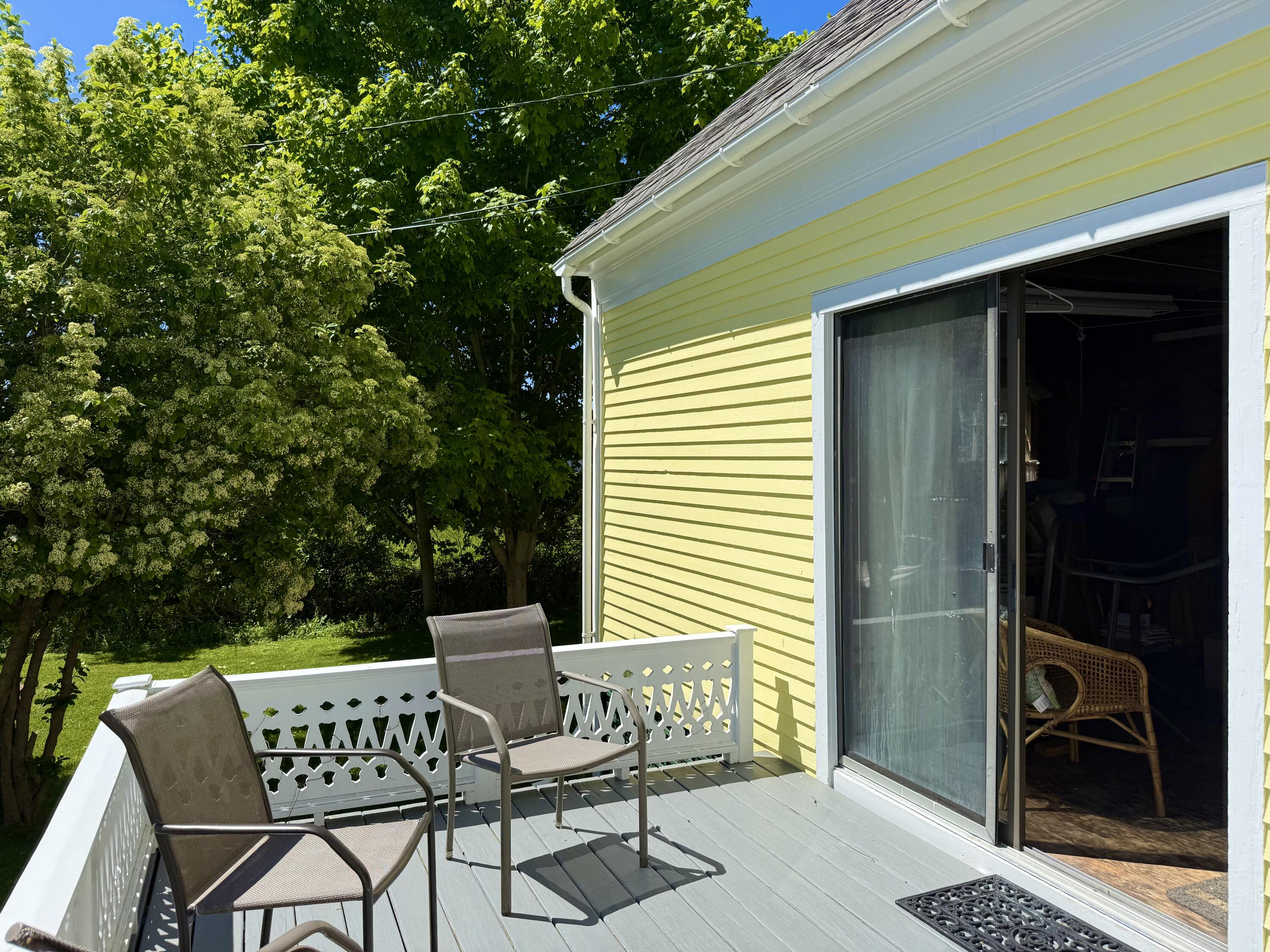 16 Brighton Avenue Vinalhaven, ME 04863 - Photo 3 of 37 IMG_8180