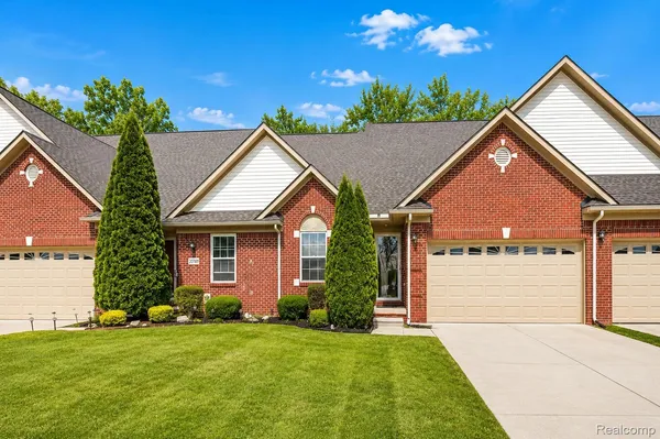 $285,000 | 20789 Hummingbird Drive, Romulus, MI 48174