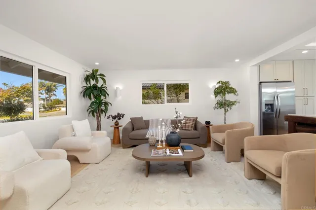 $2,249,000 | 21792 Kaneohe Lane, Huntington Beach, CA 92646