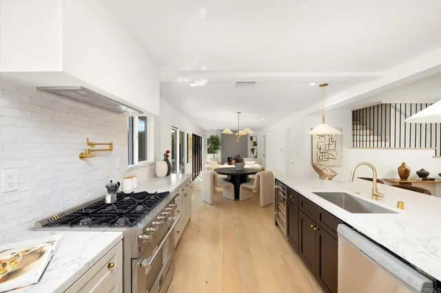 $2,249,000 | 21792 Kaneohe Lane, Huntington Beach, CA 92646