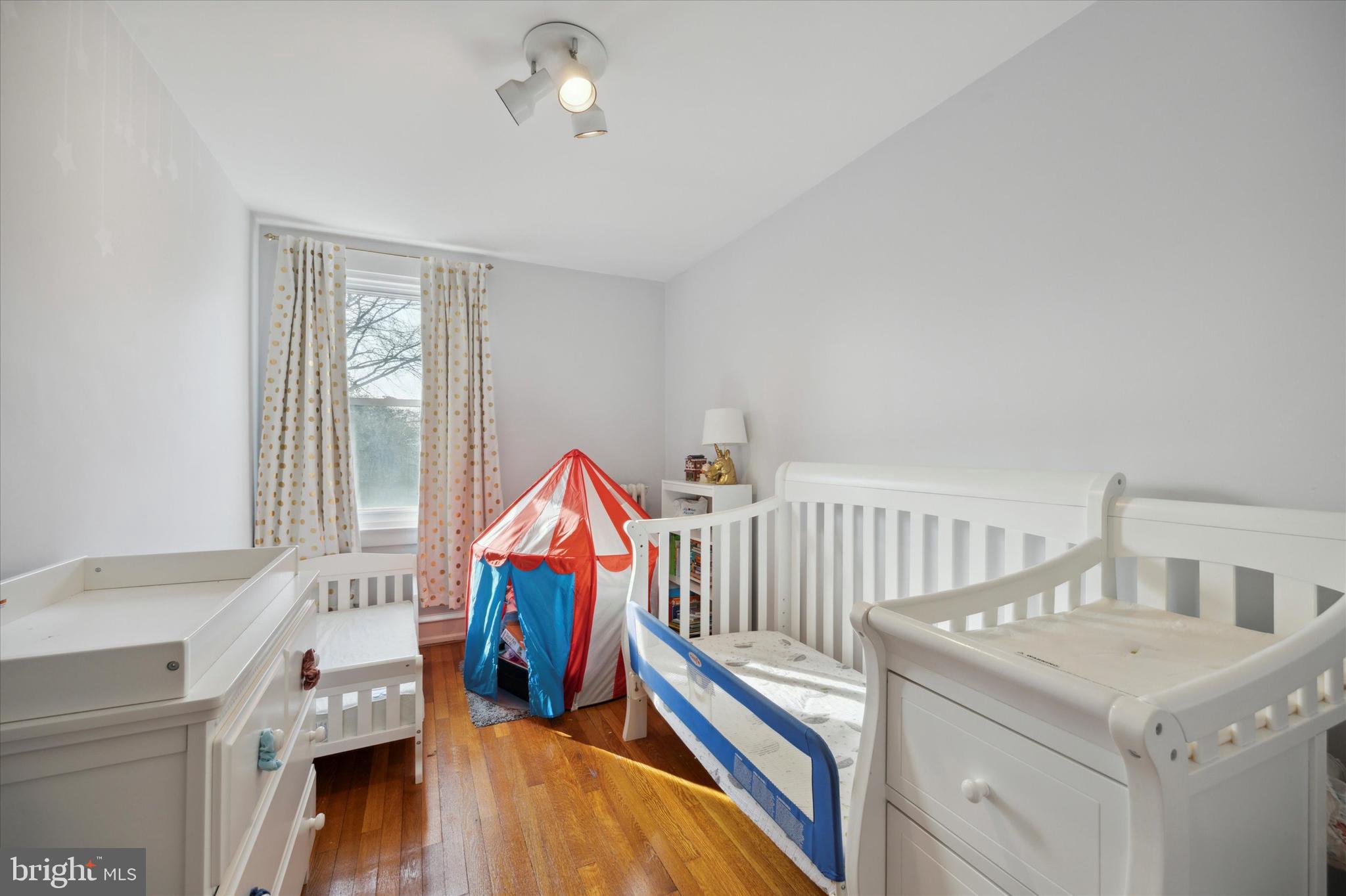 671 Roxborough Avenue Philadelphia, PA 19128 - Photo 10 of 15 Third bedroom