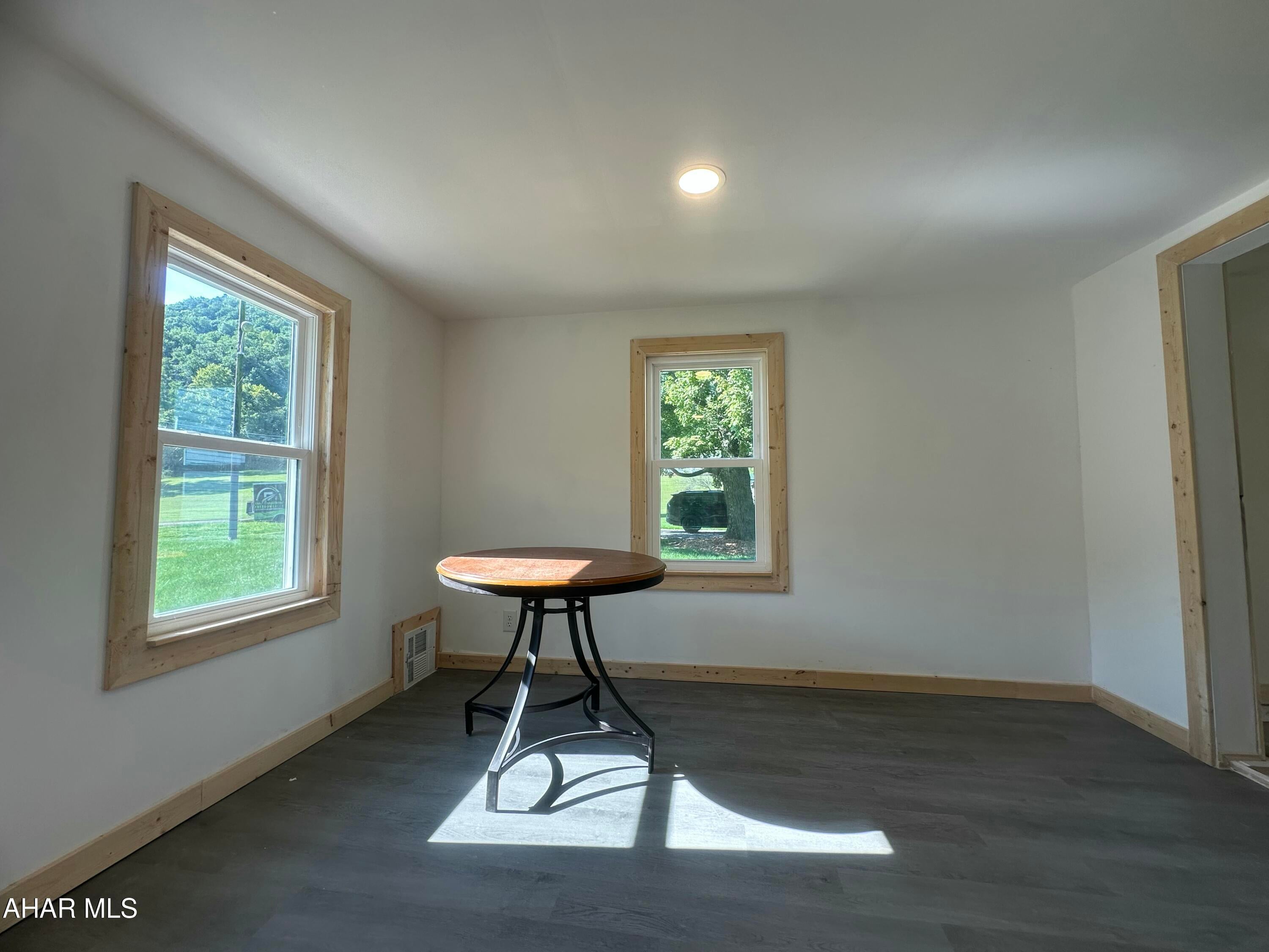 8593 Raystown Road Saxton, PA 16678 - Photo 9 of 35 Gallery Image 9