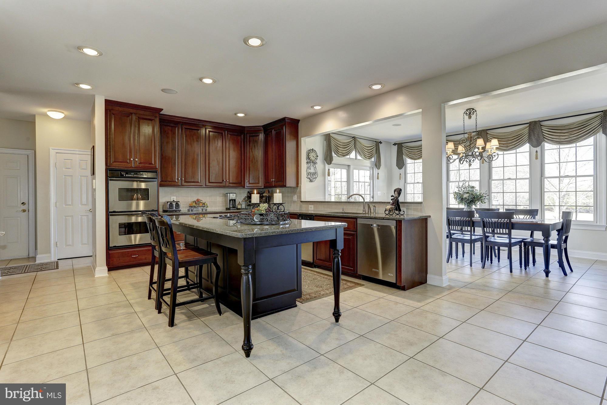 Kitchen-Breakfast Room