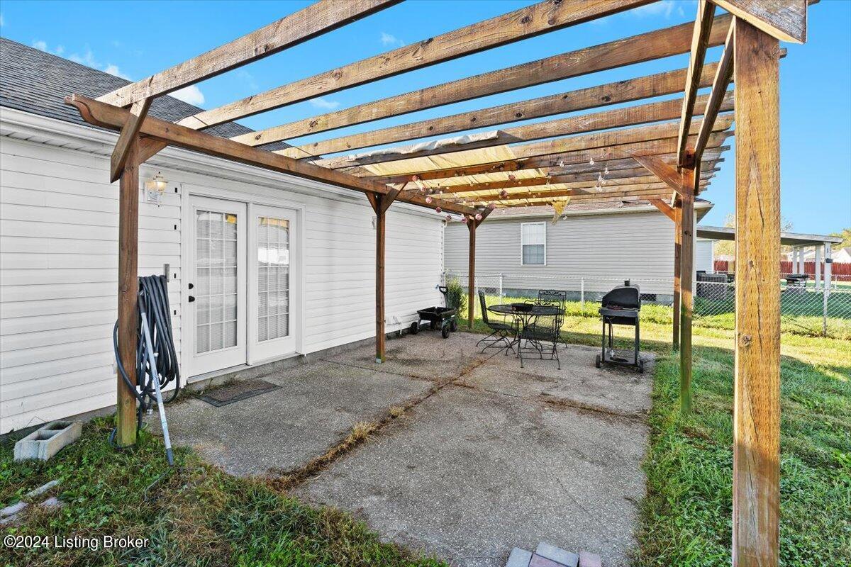 355 Madison Rae Boulevard Shepherdsville, KY 40165 - Photo 18 of 26 21-355 Madison Rae Blvd-21