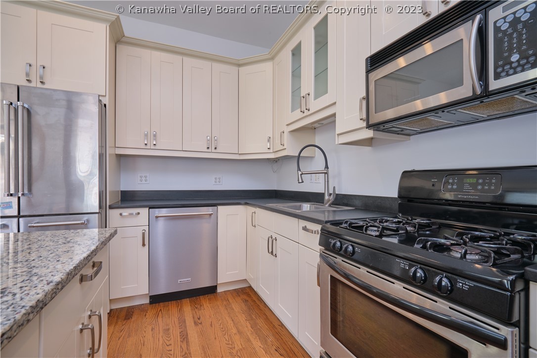 206 Ruffner Avenue Charleston, WV 25311 - Photo 14 of 39 Gallery Image 14