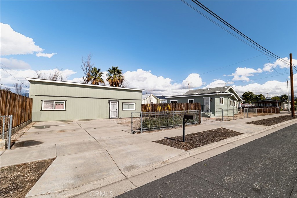 903 Webster Street Redlands, CA 92374 - Photo 27 of 44