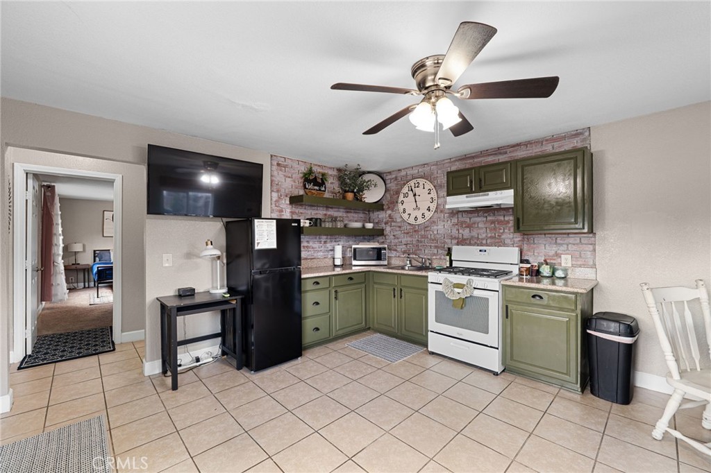 903 Webster Street Redlands, CA 92374 - Photo 33 of 44