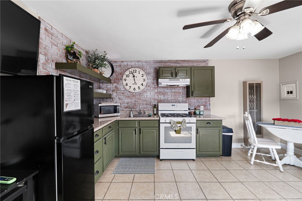 903 Webster Street Redlands, CA 92374 - Photo 34 of 44