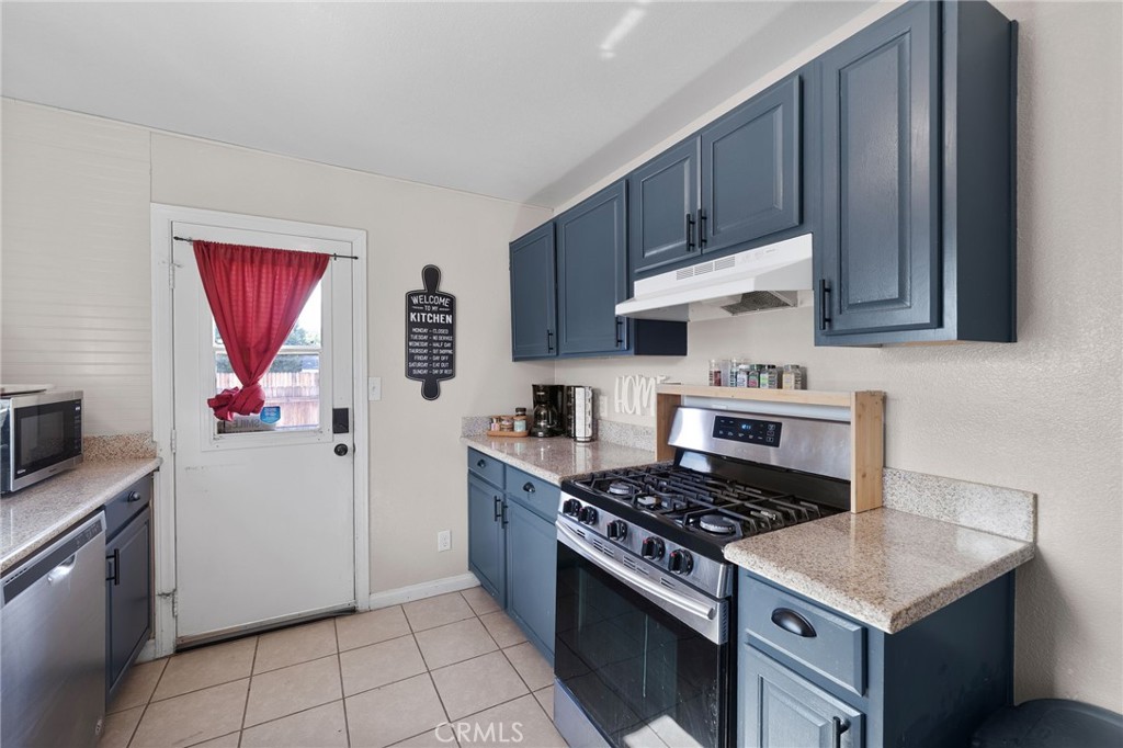 903 Webster Street Redlands, CA 92374 - Photo 8 of 44