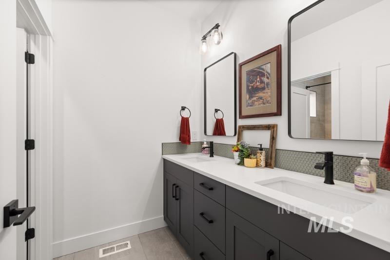 258 West Kinross Street Middleton, ID 83644 - Photo 13 of 50