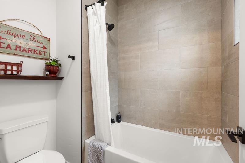 258 West Kinross Street Middleton, ID 83644 - Photo 15 of 50