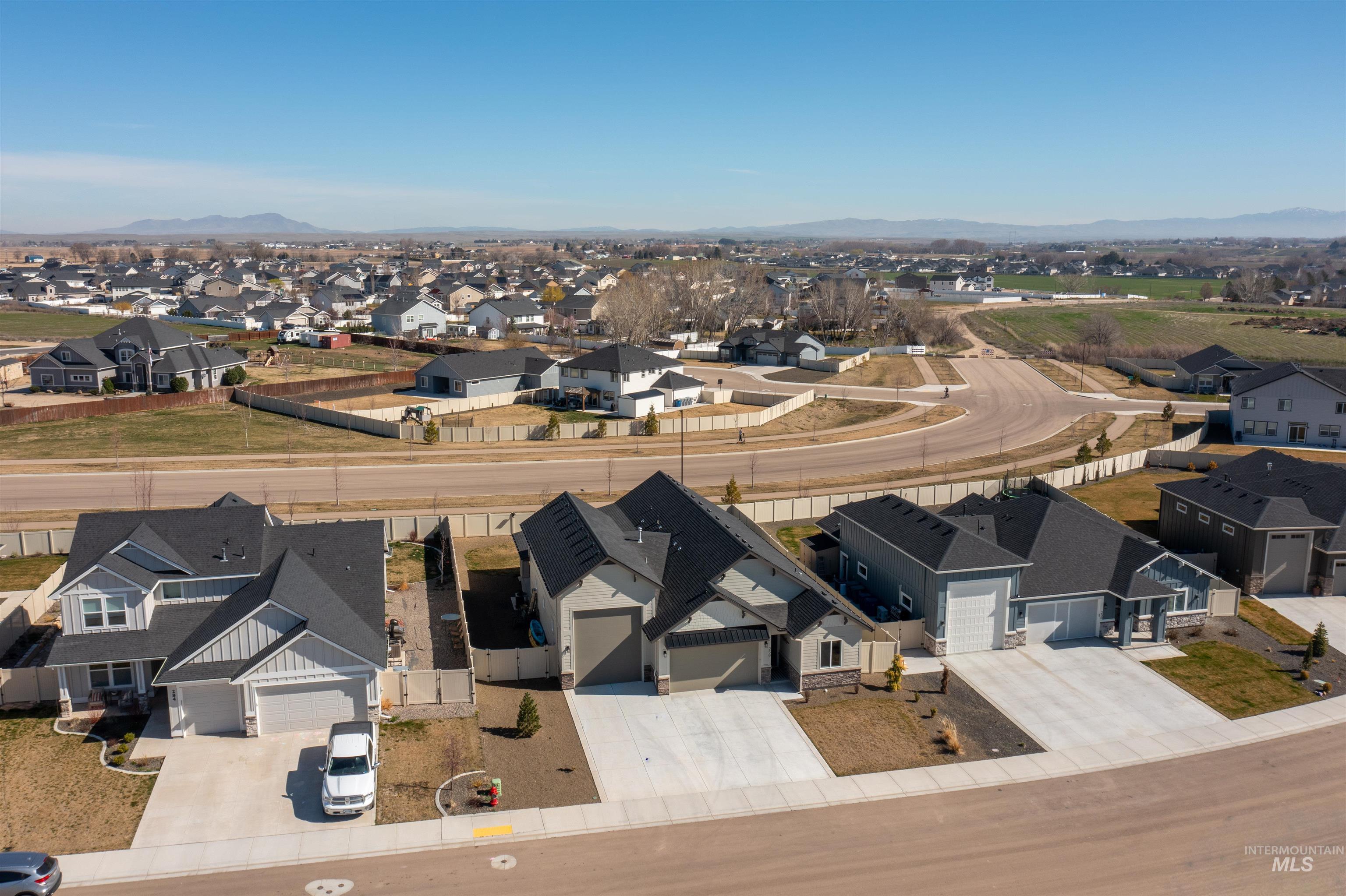 258 West Kinross Street Middleton, ID 83644 - Photo 7 of 50