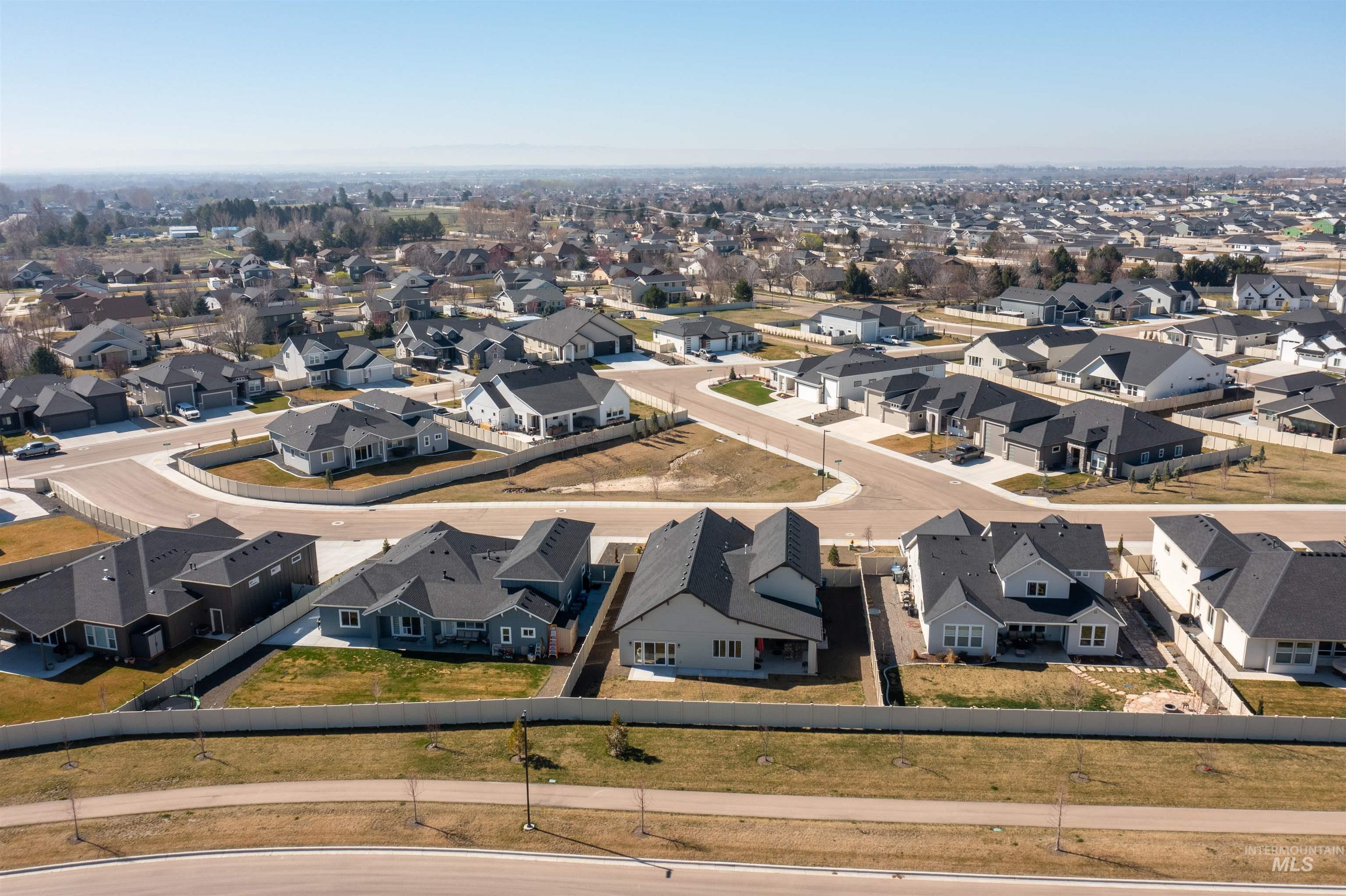 258 West Kinross Street Middleton, ID 83644 - Photo 9 of 50