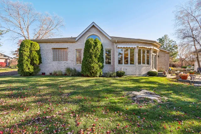 $799,900 | 828 Royal Dublin Lane, Dyer, IN 46311