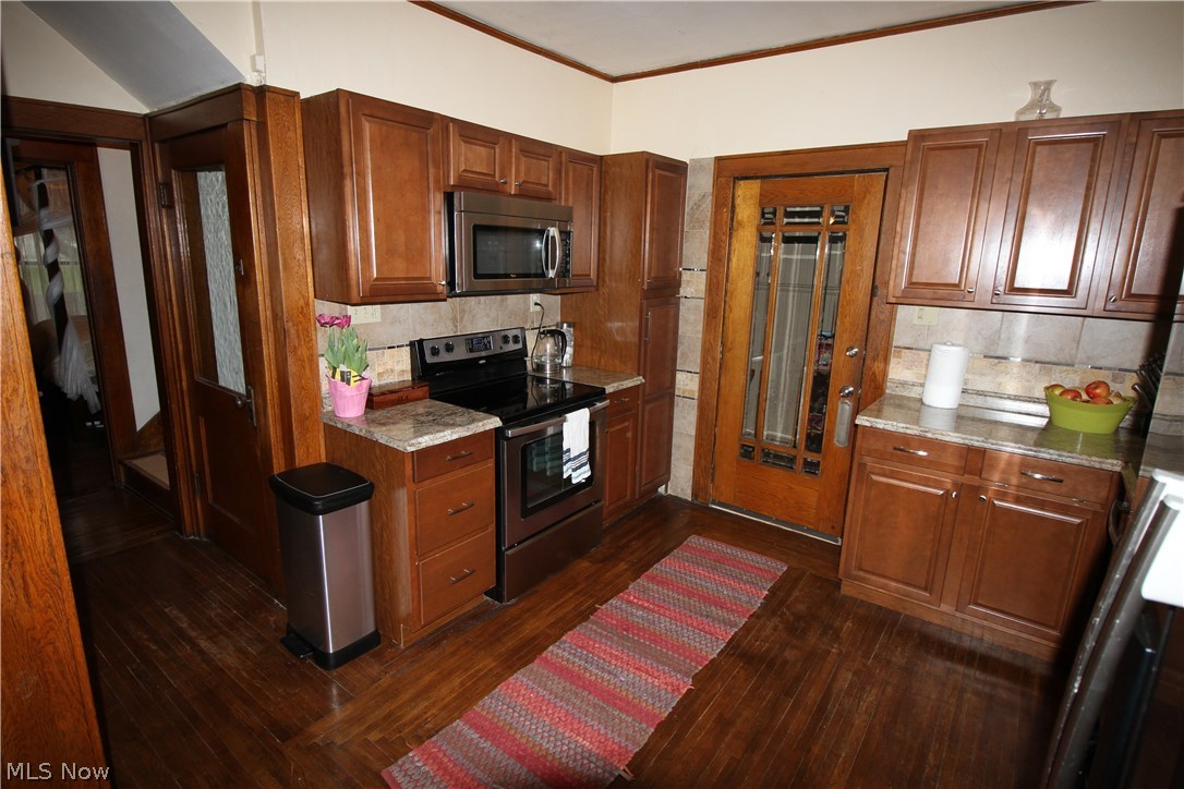 2739 Canfield Road Akron, OH 44312 - Photo 4 of 33 Gallery Image 4