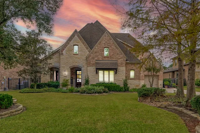 $899,950 | 152 Bushmallow Court, Montgomery, TX 77316