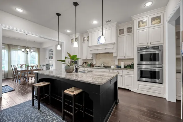 $899,950 | 152 Bushmallow Court, Montgomery, TX 77316