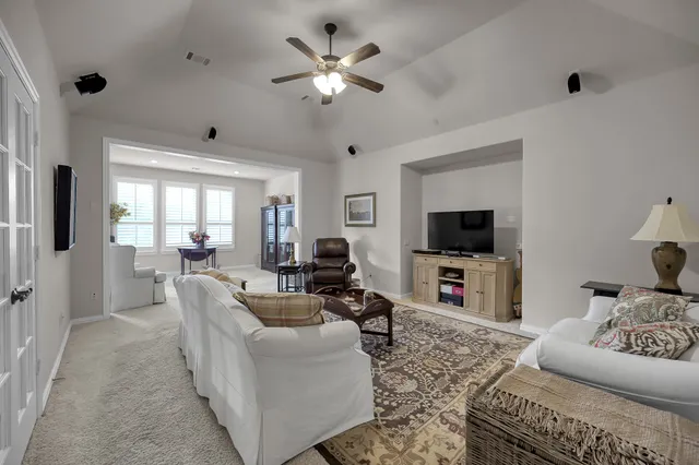 $899,950 | 152 Bushmallow Court, Montgomery, TX 77316