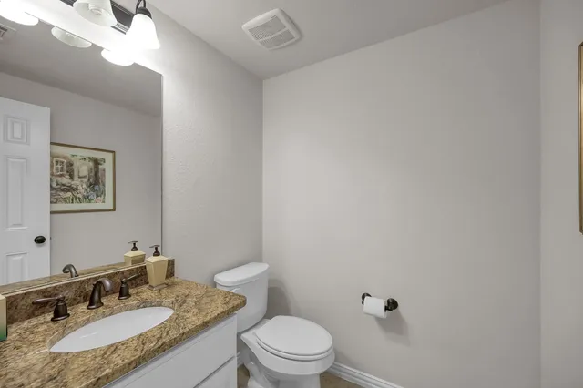 $899,950 | 152 Bushmallow Court, Montgomery, TX 77316