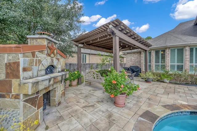 $899,950 | 152 Bushmallow Court, Montgomery, TX 77316