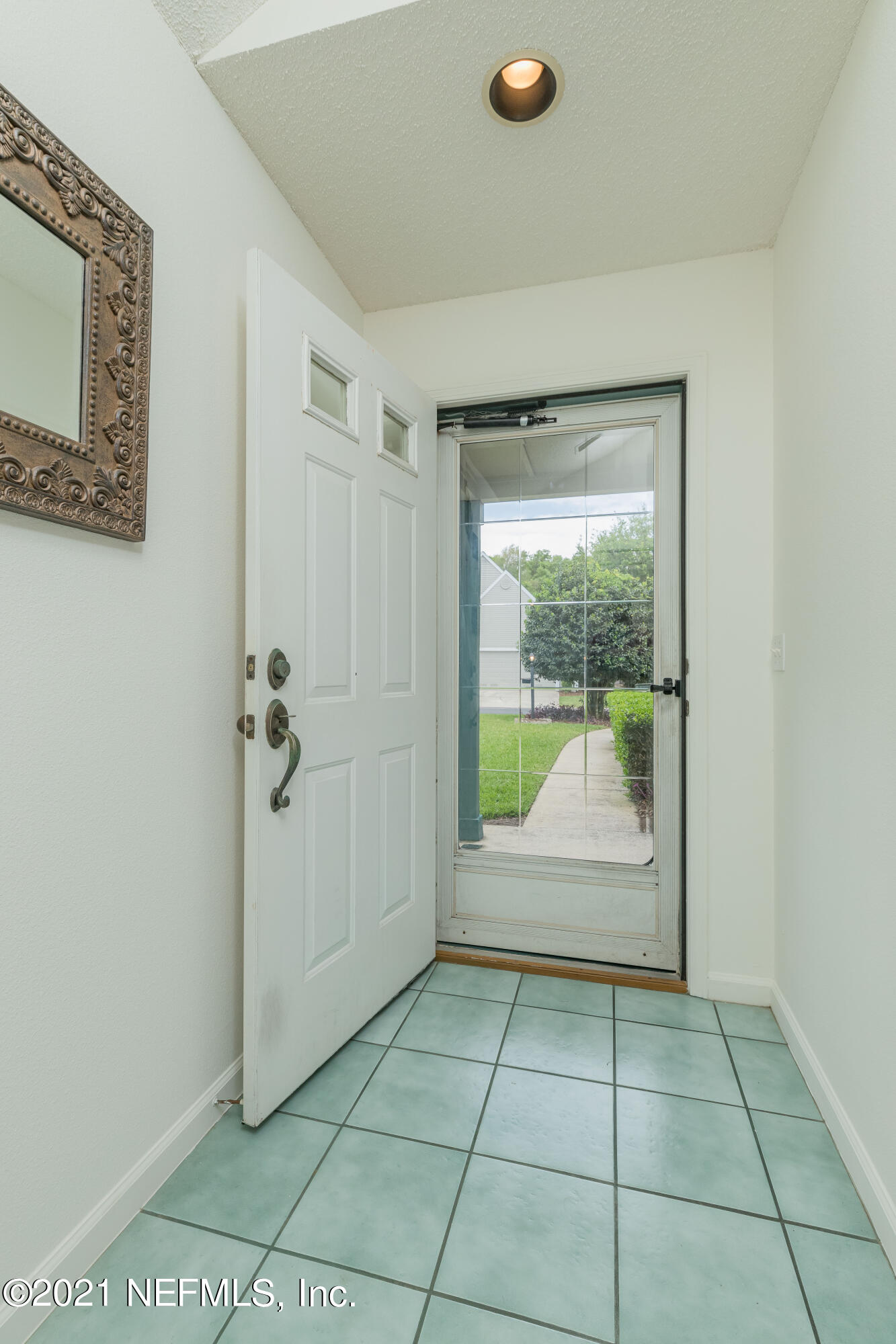 385 Village Drive St. Augustine, FL 32084 - Photo 7 of 39 6-IMG-0066