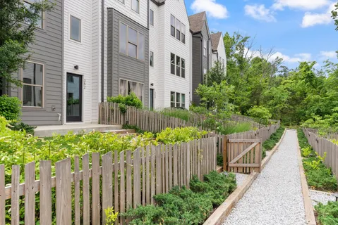 $439,900 | 352 East Village Lane, Nashville, TN 37216