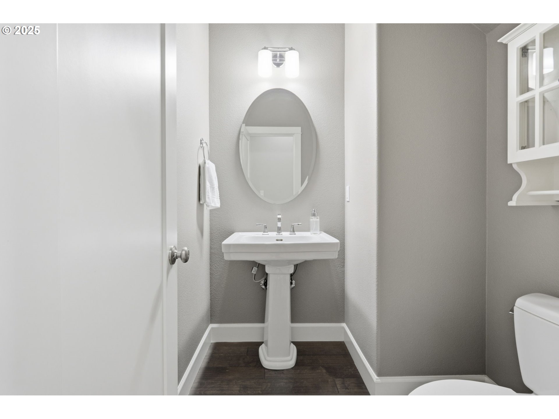 28337 Southwest Morningside Avenue Wilsonville, OR 97070 - Photo 16 of 48 a bathroom with a sink toilet and a mirror
