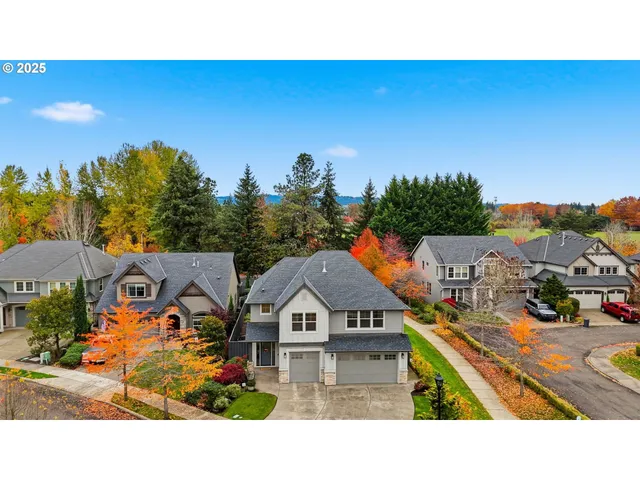 a picture of a city view