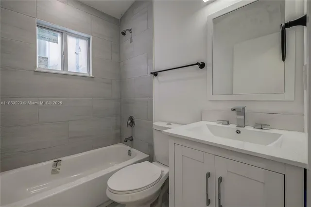 $2,850 | 7777 Northwest 8th Court, Unit B, Miami, FL 33150