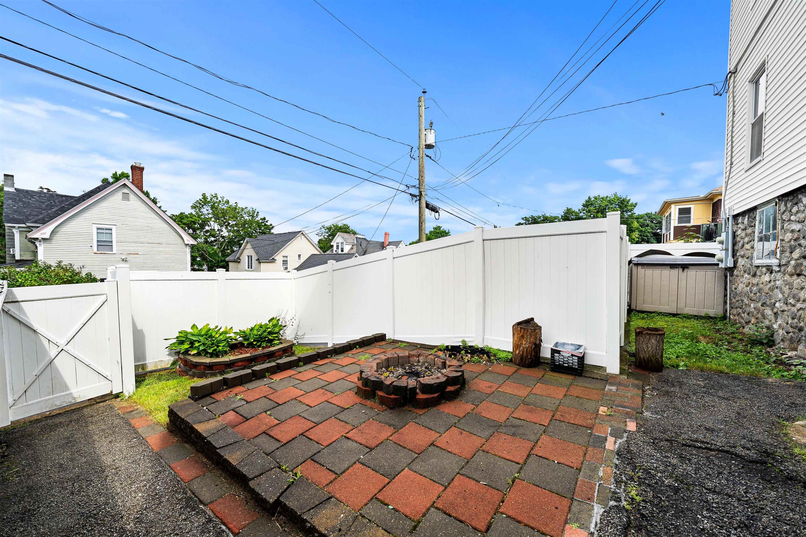 852 Beech Street Manchester, NH 03104 - Photo 9 of 53