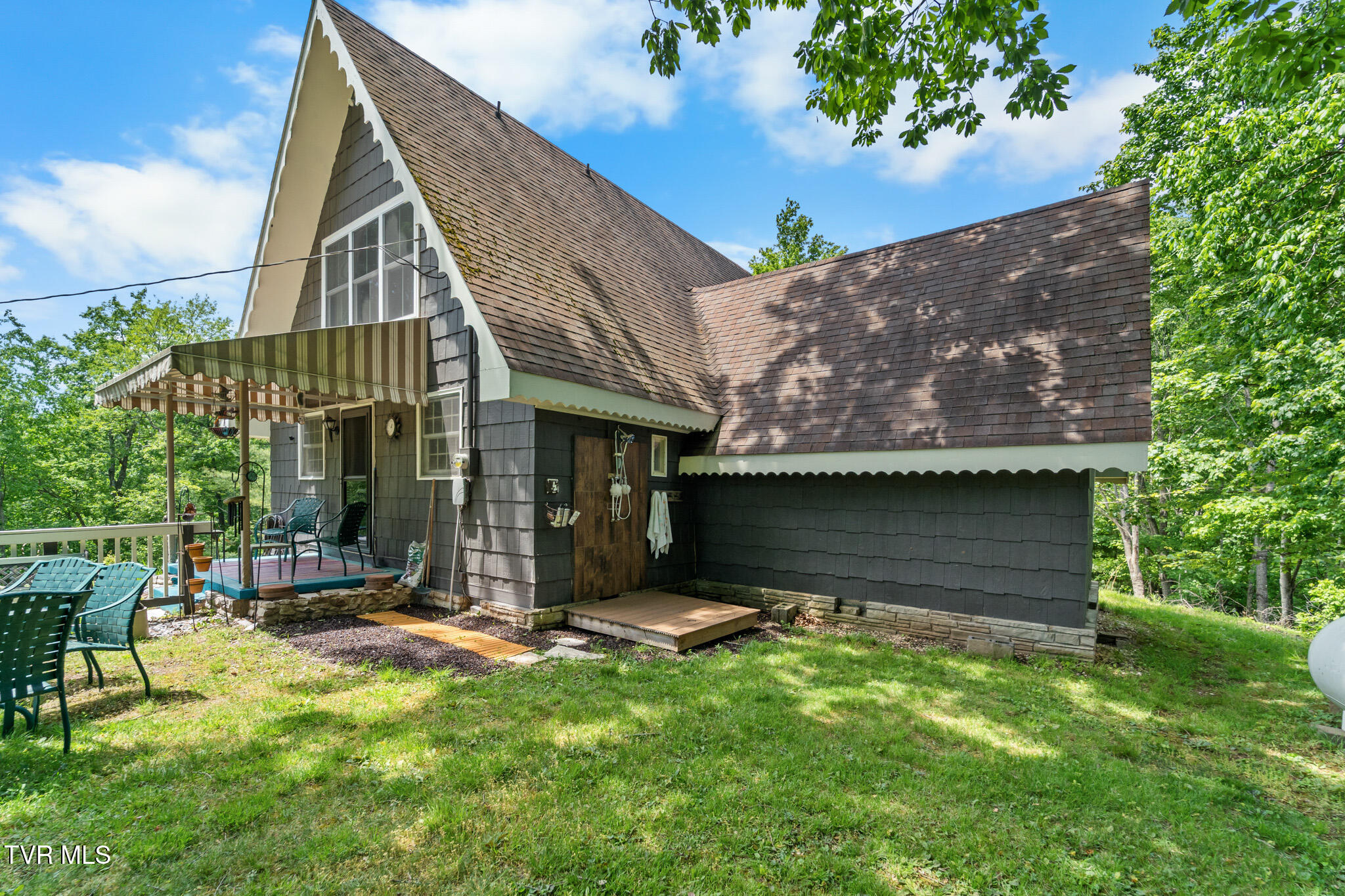 929 Noah Snyder Road Mountain City, TN 37683 - Photo 40 of 46 DSC08062