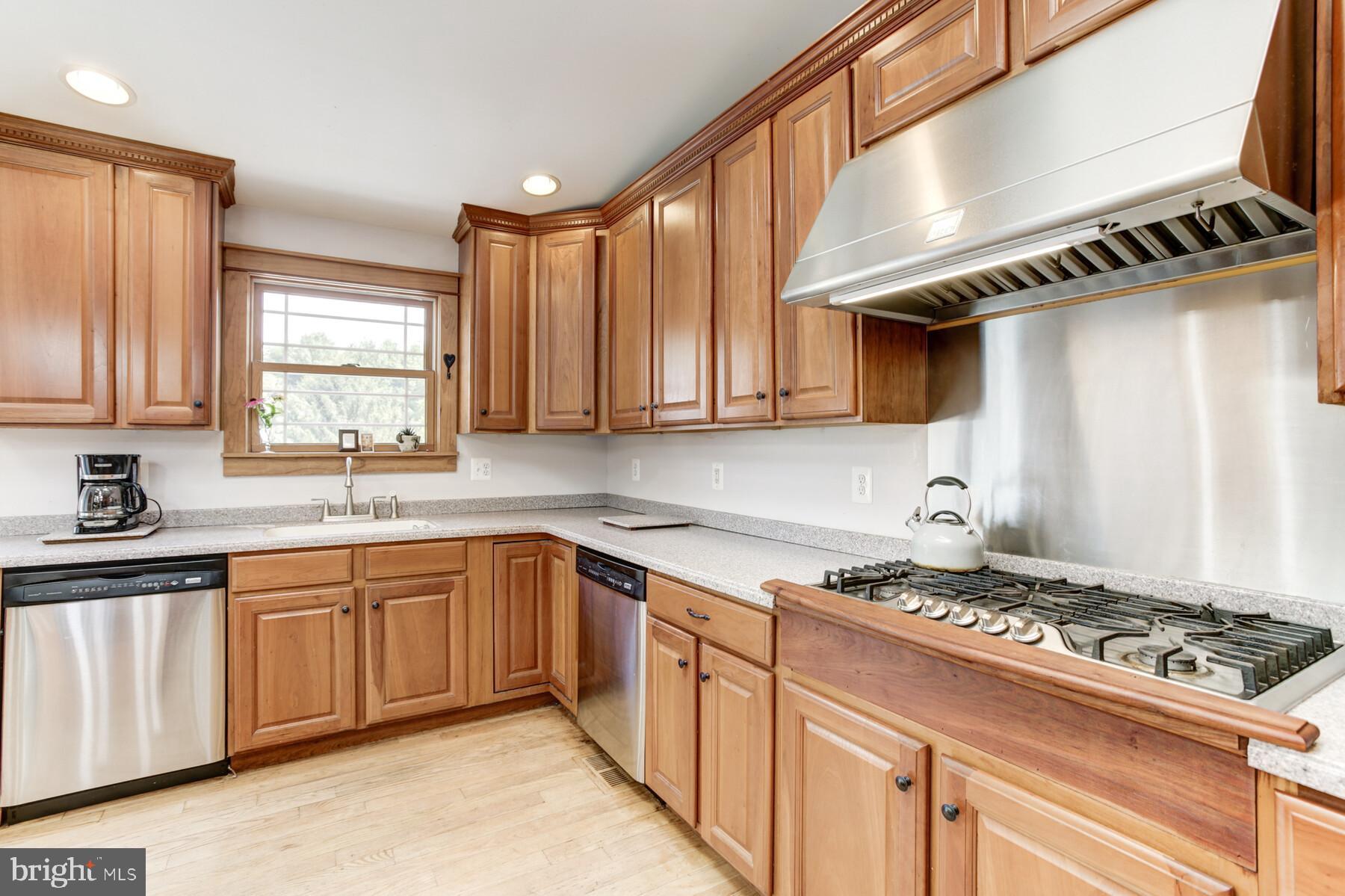 1519 Bachmans Valley Road Westminster, MD 21158 - Photo 19 of 55 Stainless Steel appliances