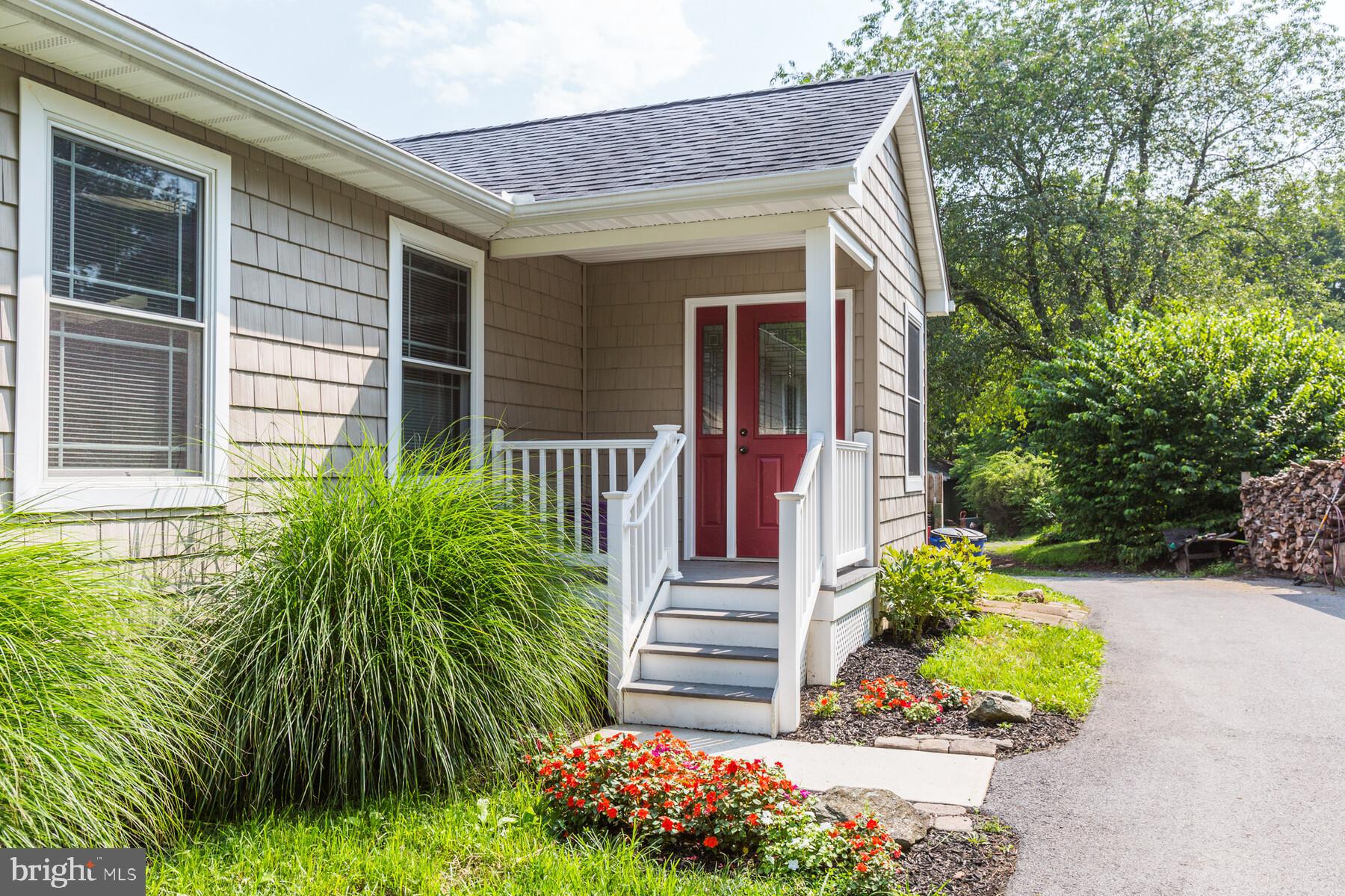 1519 Bachmans Valley Road Westminster, MD 21158 - Photo 7 of 55 Convenient Side Entrance